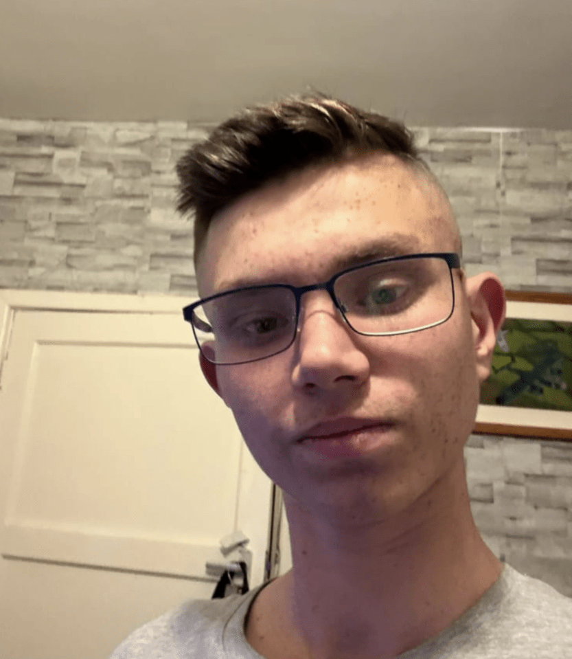 Photo of Sean Stephenson, an 18-year-old autistic teenager.