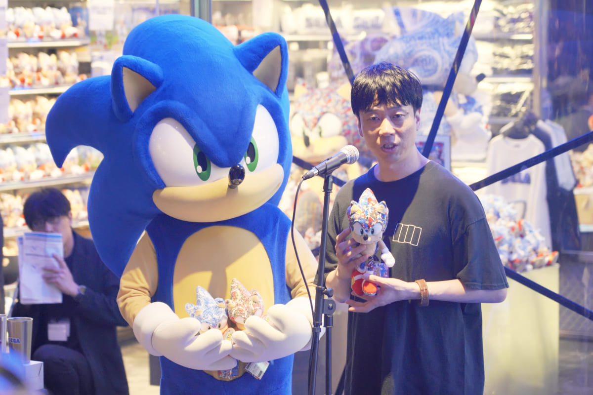 アーティスト/グラフィックデザイナー 河村康輔さん