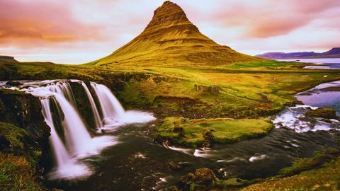 Captivating Destinations Around The World That Burst With Life In Summer