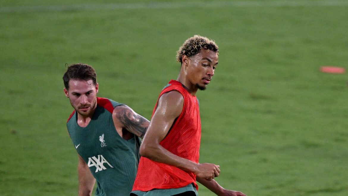 Training photos: Liverpool have first workout in Tokyo