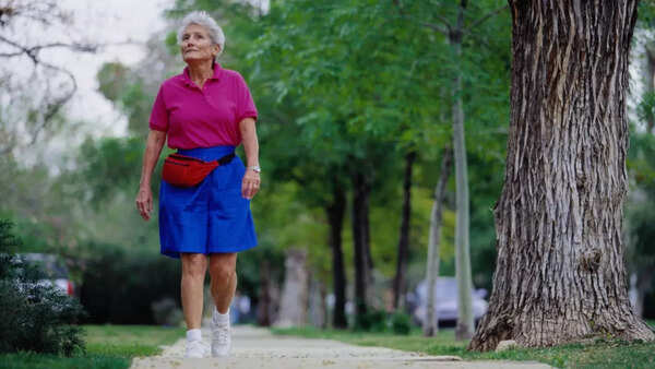 walk old people
