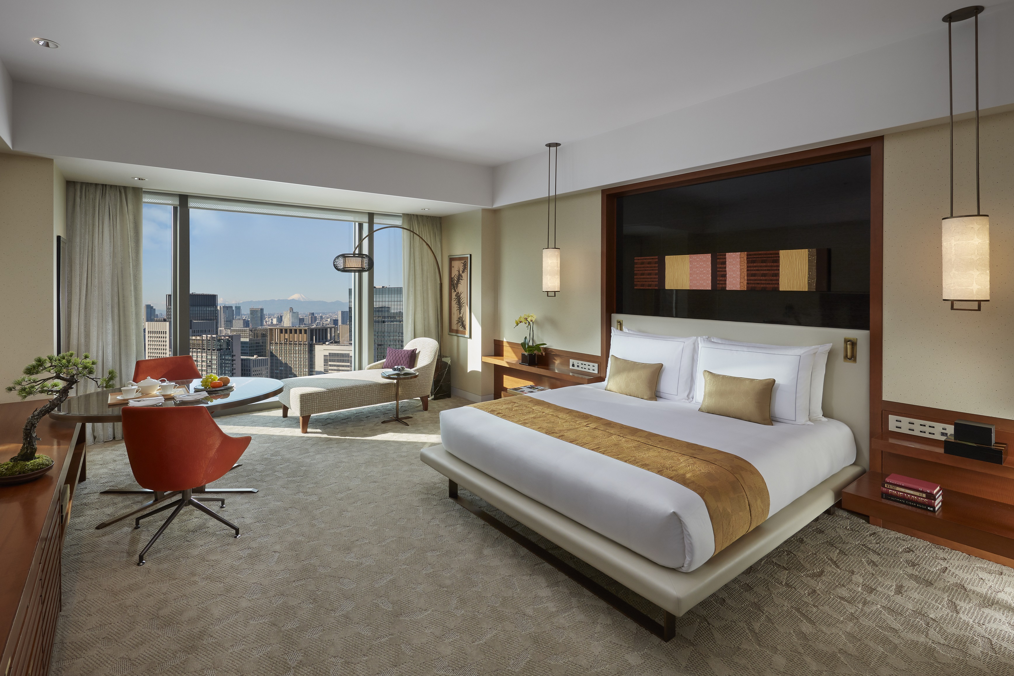 A bedroom at Mandarin Oriental, Tokyo hotel