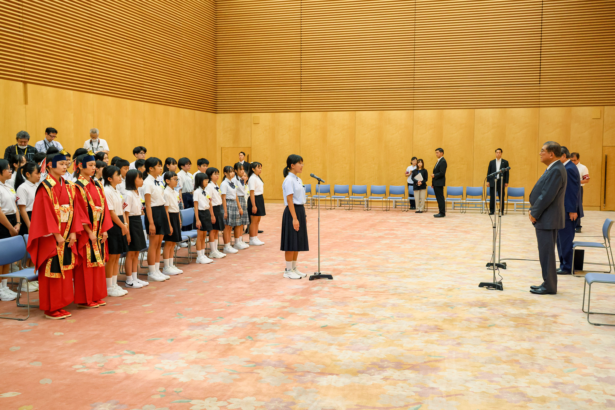 Prime Minister Ishiba receiving a courtesy call (2)