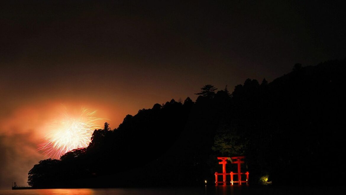 Travel by train in Japan to the most impressive fireworks festivals in the world