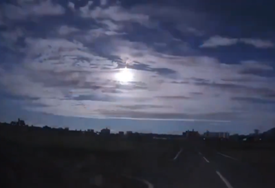 Huge and bright fireball burns over Japan; turns the night sky into daylight; watch