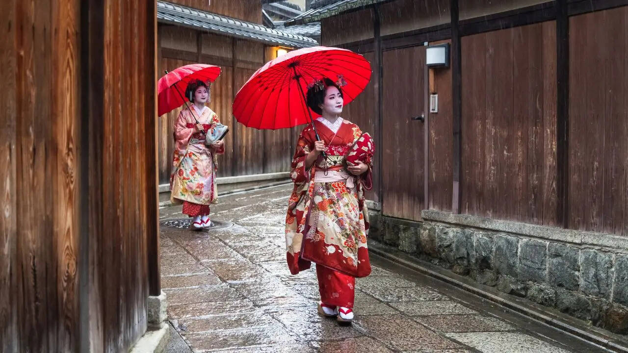 IRCTCs Alpine Wonders amp Heritage Japan tour leaves from Mumbai on October 5 and returns on October 14