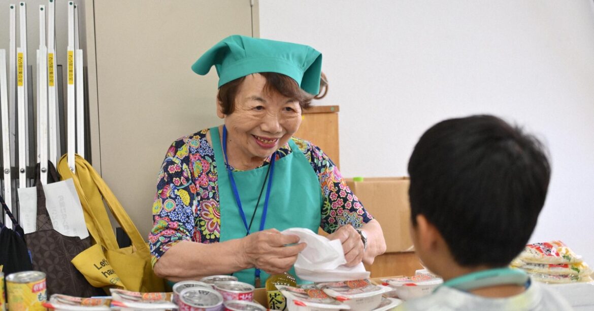 A-bomb survivor running kids’ cafeteria in Osaka Pref. hopes ‘living hell’ never repeated A-bomb survivor running kids' cafeteria in Osaka Pref. hopes 'living hell' never repeated