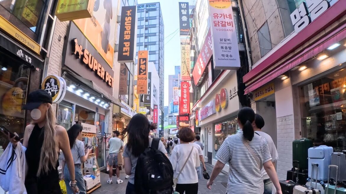 437😊 [4K Ultra-wide video: Myeongdong food street in Seoul, Korea. #Myeongdong #Walking #CityTou