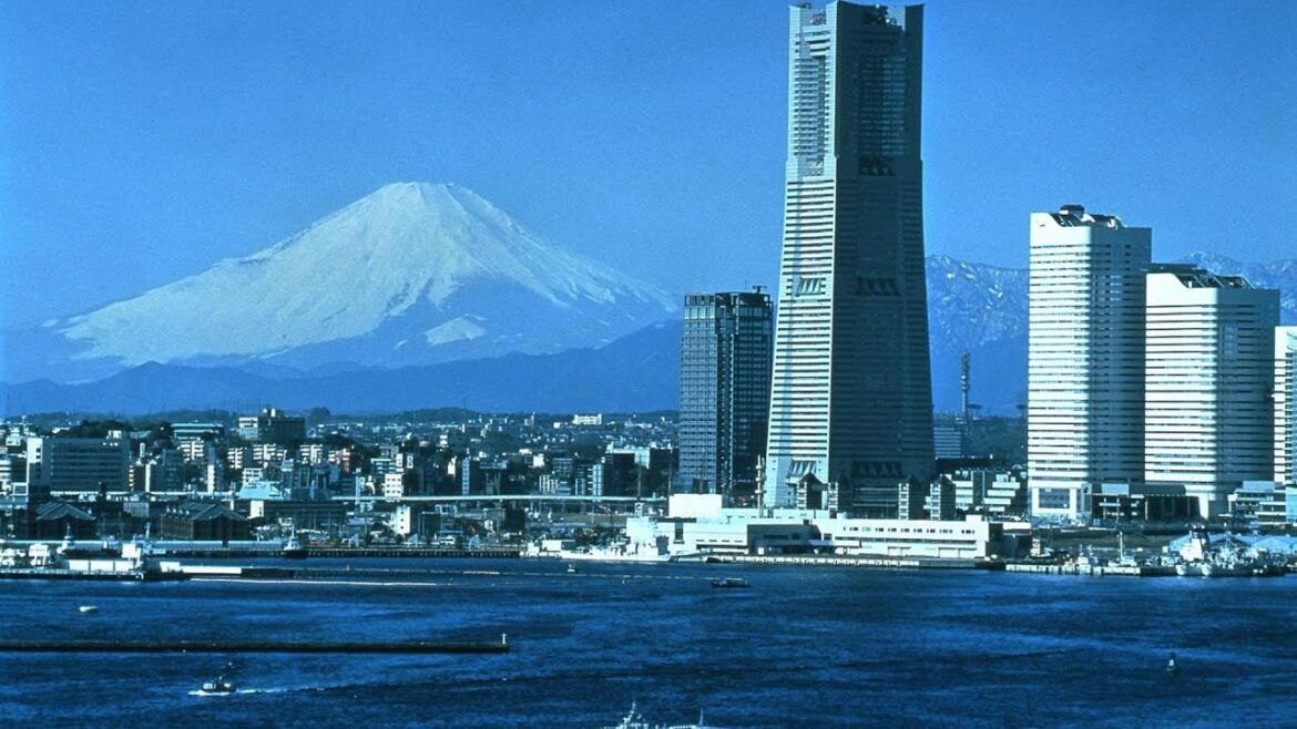 Yokohama Royal Park Hotel, Japan | Travel Book Yokohama Royal Park Hotel, Japan | Travel Book