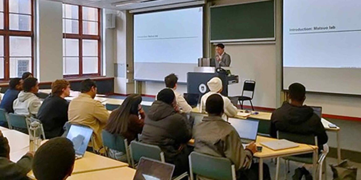 Japan to train 30,000 African students in AI to spur development