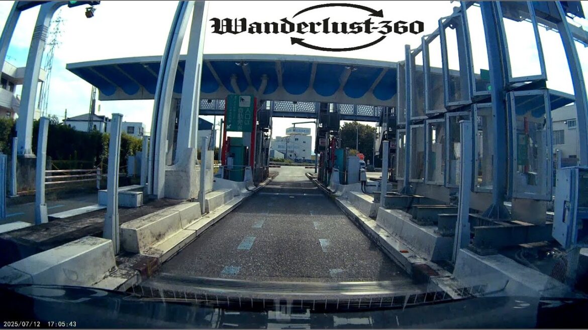 Driving Japan Tōmei Expressway to Ashigara Service Area