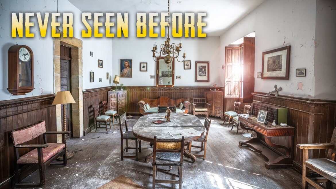Exploring an Abandoned Palace in Spain No One Has Seen Before