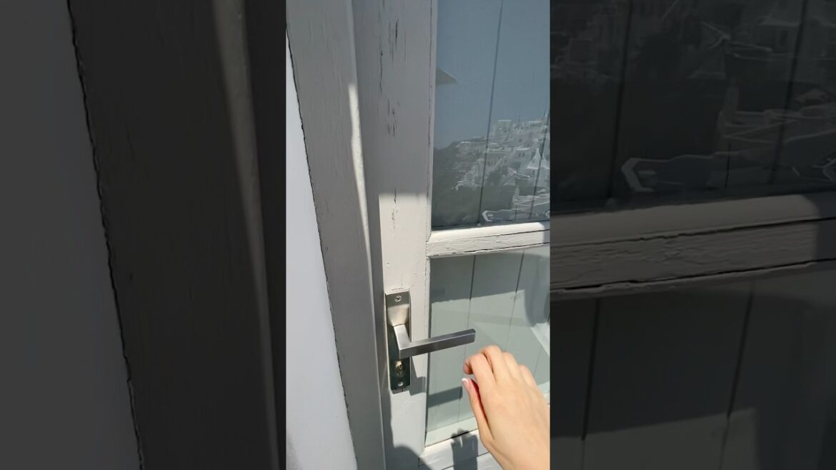 Santorini Solo Trip | 一人でサントリーニー  #travel #europe #travel #greece #short #shorts #feed #feedshorts