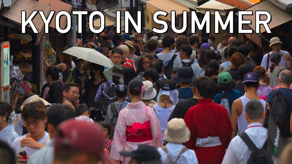 Hot Summer Day in Kyoto | Walking to Kiyomizu-dera Temple 4K HDR Japan Ambience