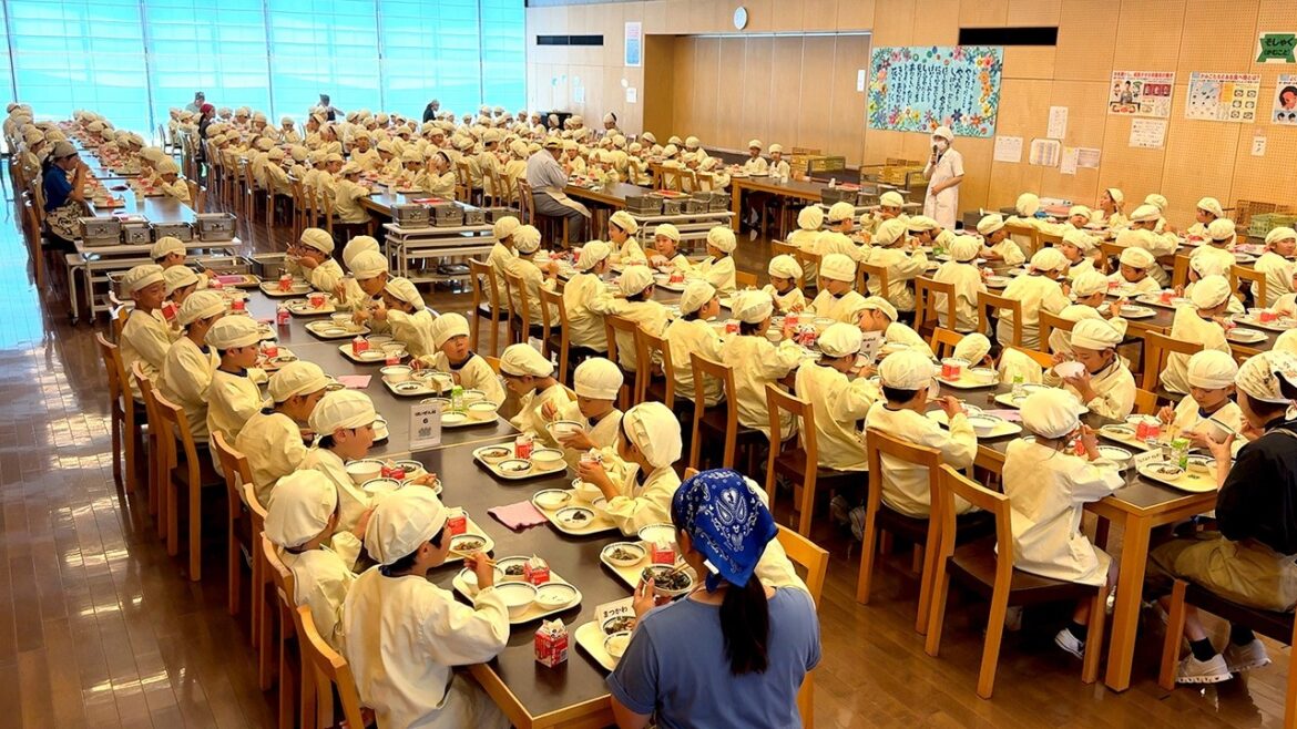 Inside Japan’s MOST Impressive Elementary School Lunch Inside Japan's MOST Impressive Elementary School Lunch