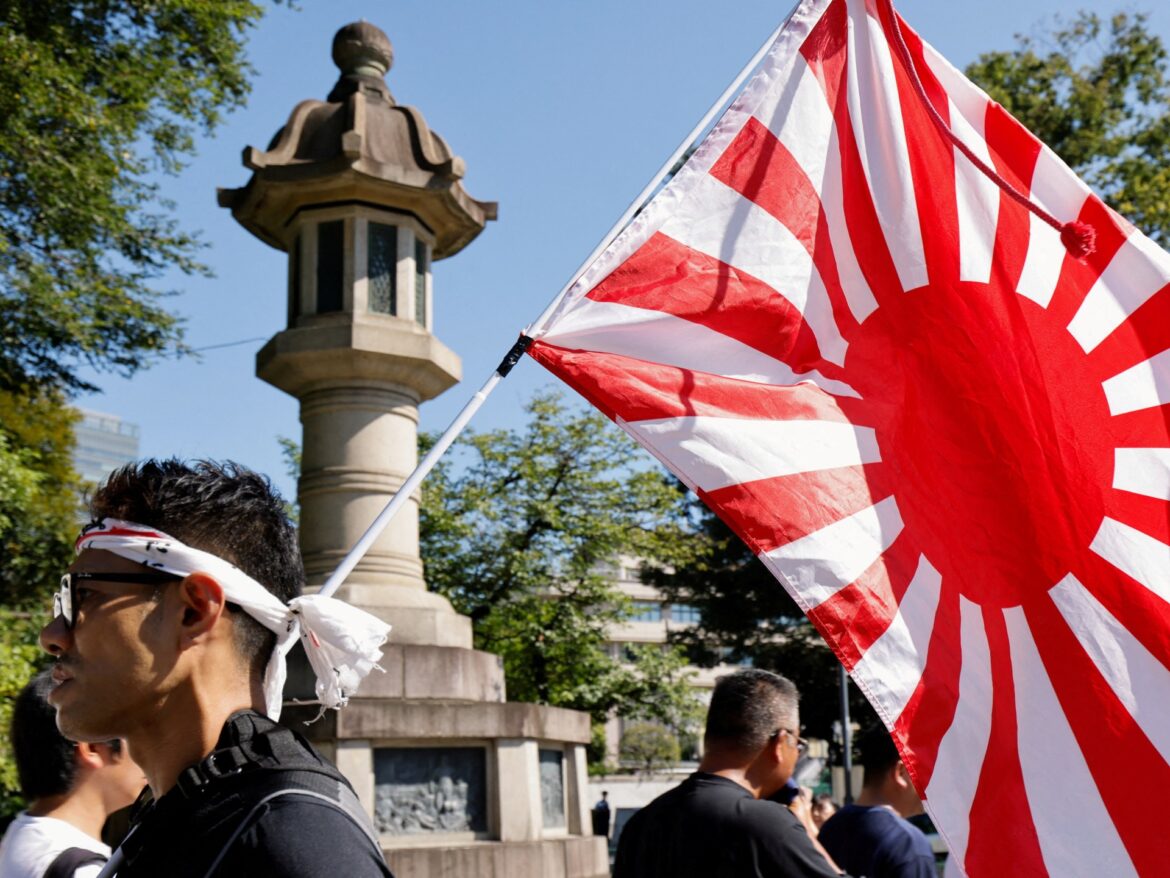 Japan minister visits controversial shrine to mark World War II anniversary | The World Wars News Japan minister visits controversial shrine to mark World War II anniversary | The World Wars News