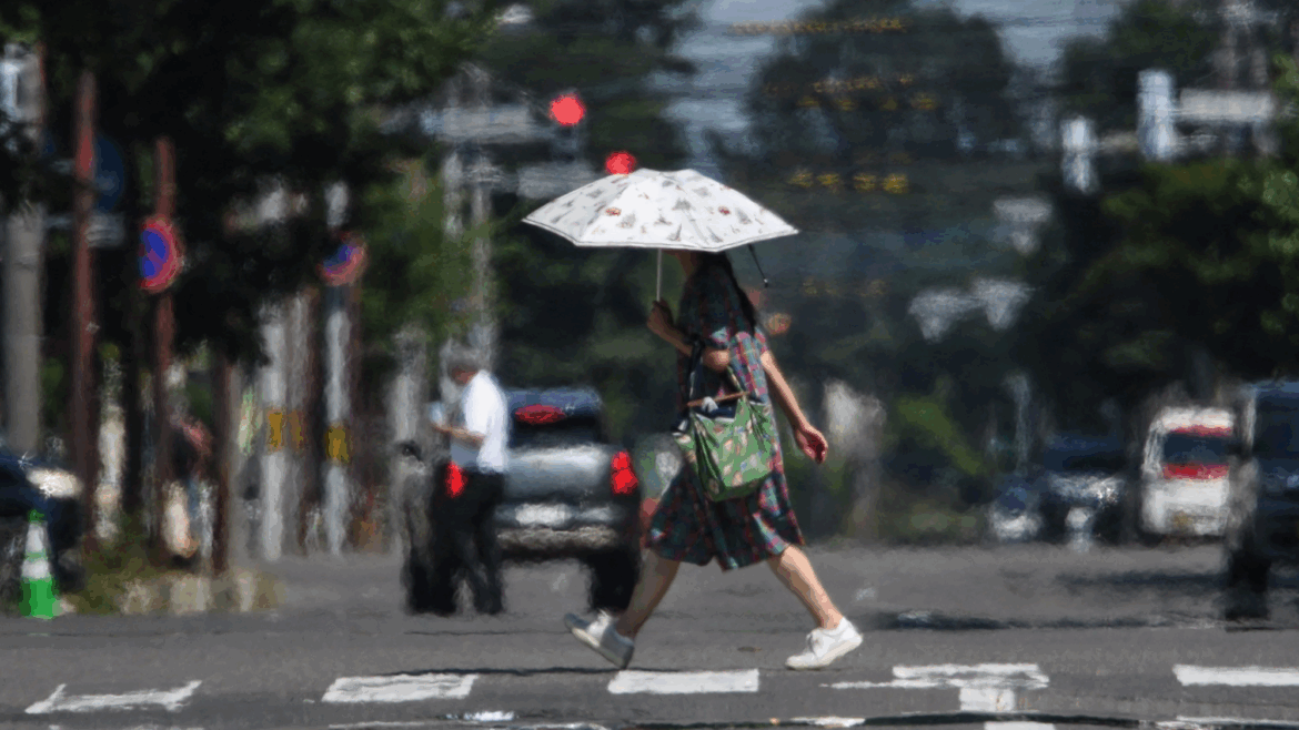 Japan logs hottest July for third year in a row Japan logs hottest July for third year in a row