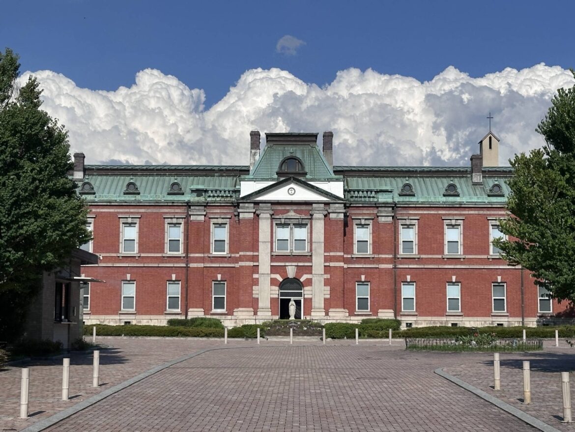 Saved from the worst, Kyoto still bears scars of war Saved from the worst, Kyoto still bears scars of war