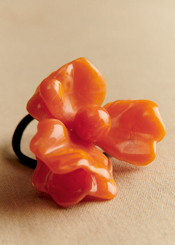 Kiana Hair Accessory - Apricot - Resin - S&eacute;zane