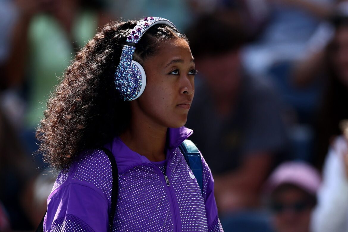 Naomi Osaka admits she feels 'really bad' after what she kept doing to her coach during her US Open third round match