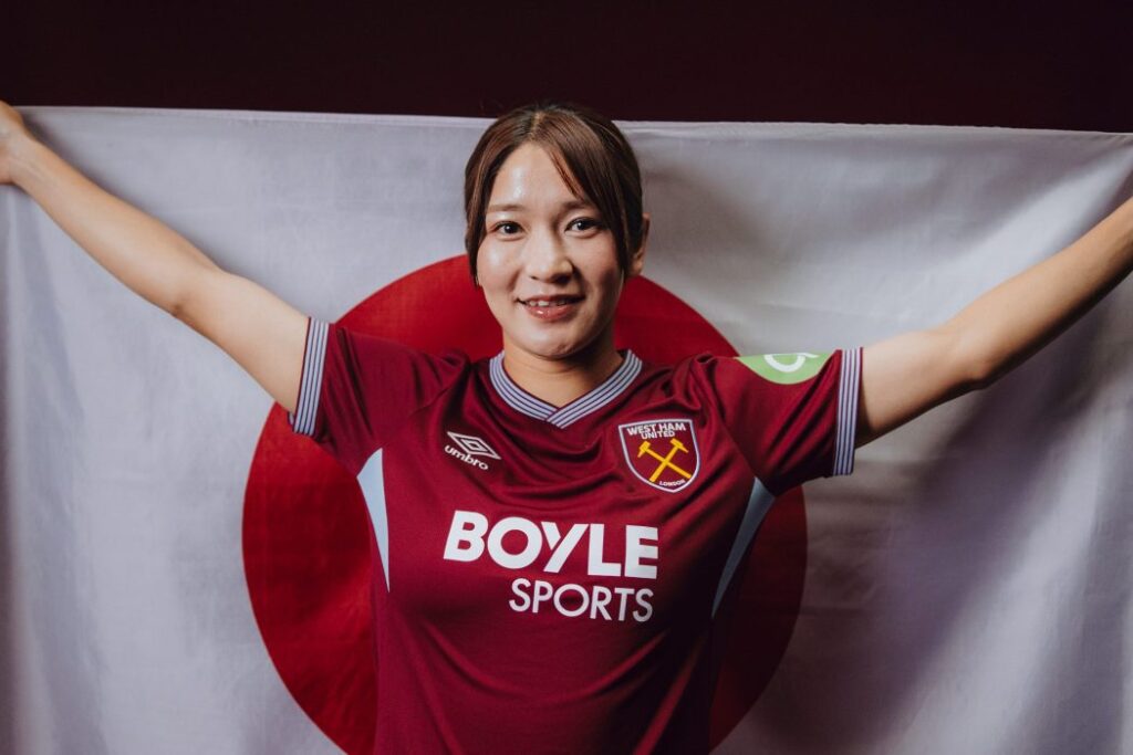 West Ham United sign Japanese international full-back Endo Download app from appStore
