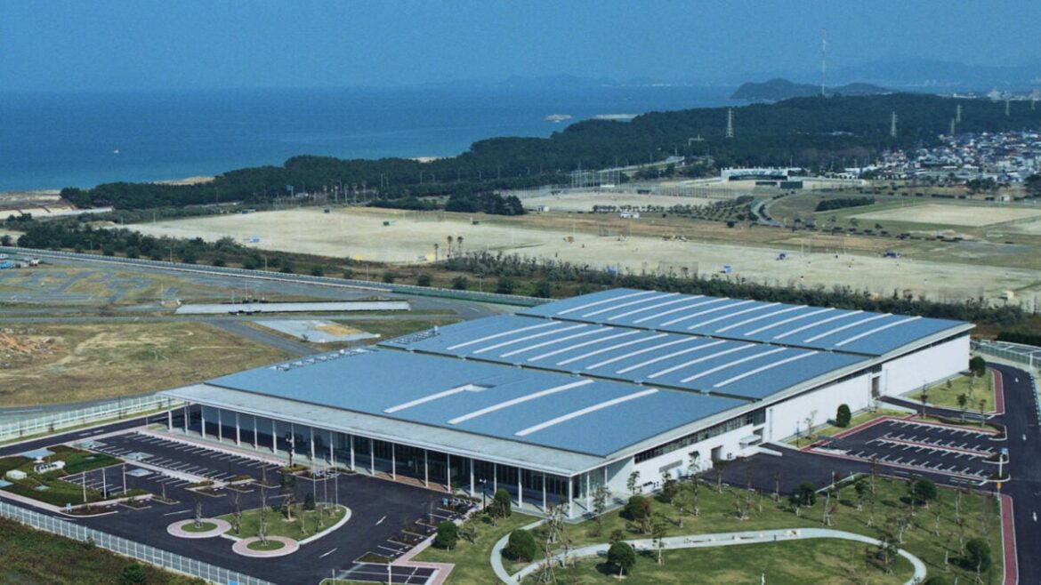 Japanese Power Plant Turns Saltwater Into Electricity—and It's a Glimpse Into the Future
