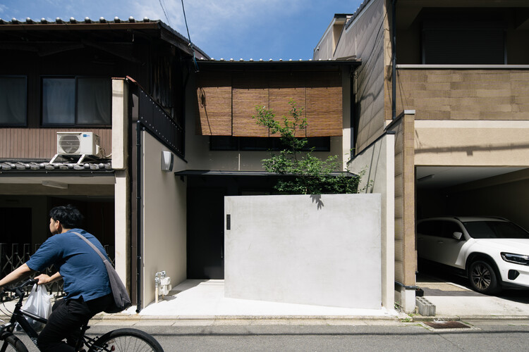 House Mokusei / atelier yoo - Exterior Photography, Concrete