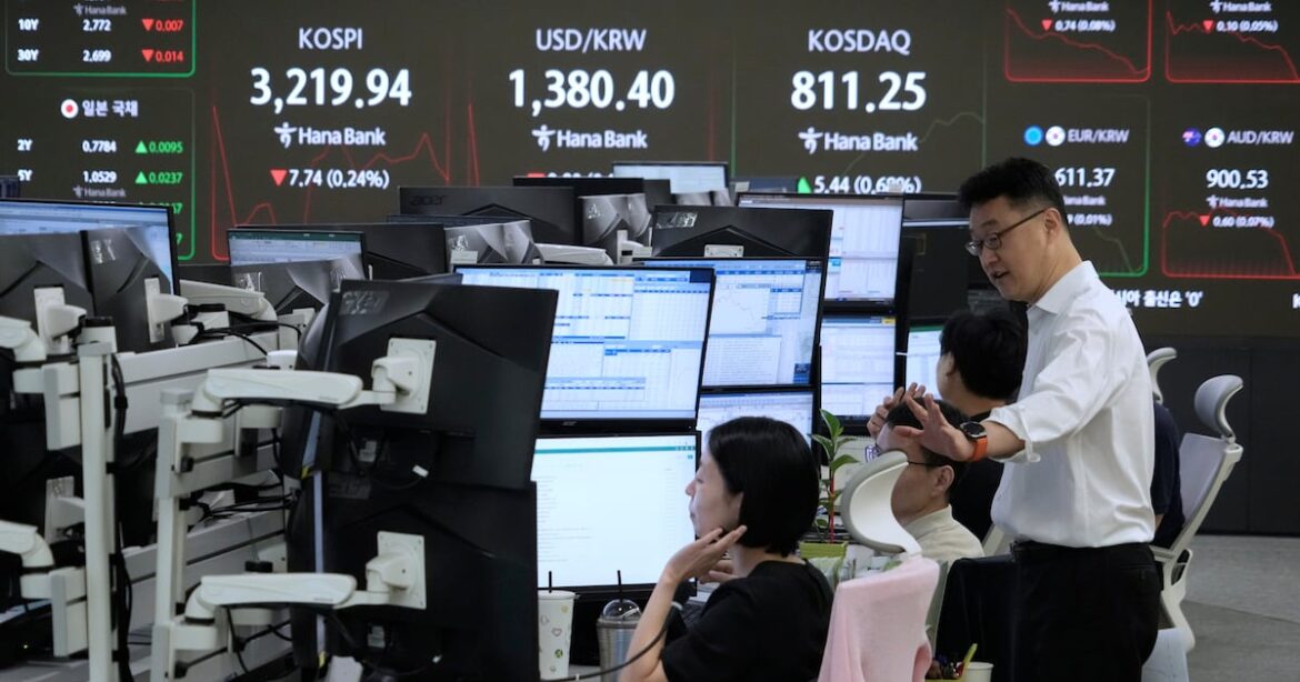 Asian shares are mostly lower, while Tokyo’s Nikkei jumps nearly 2% – WFTV Asian shares are mostly lower, while Tokyo's Nikkei jumps nearly 2% – WFTV
