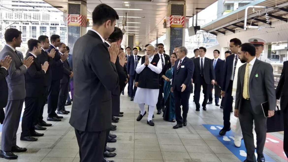 PM Modi Japan visit LIVE: PM Modi meets Japan’s Governors of 16 prefectures, highlights areas of collaboration PM Modi Japan visit LIVE: PM Modi meets Japan’s Governors of 16 prefectures, highlights areas of collaboration