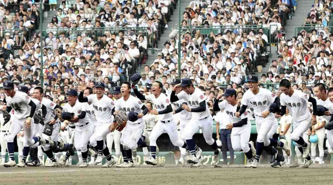 Okinawa Shogaku Wins 1st High School Baseball Championship Okinawa Shogaku Wins 1st High School Baseball Championship