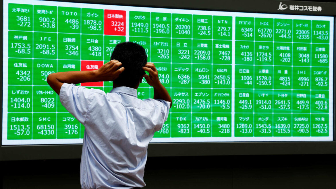 Japan shares keep breaking records as reforms, foreign inflows outweigh political risks Japan shares keep breaking records as reforms, foreign inflows outweigh political risks