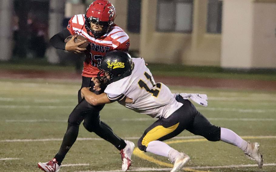 Hajime Reed tackles Atsushi Blocton.