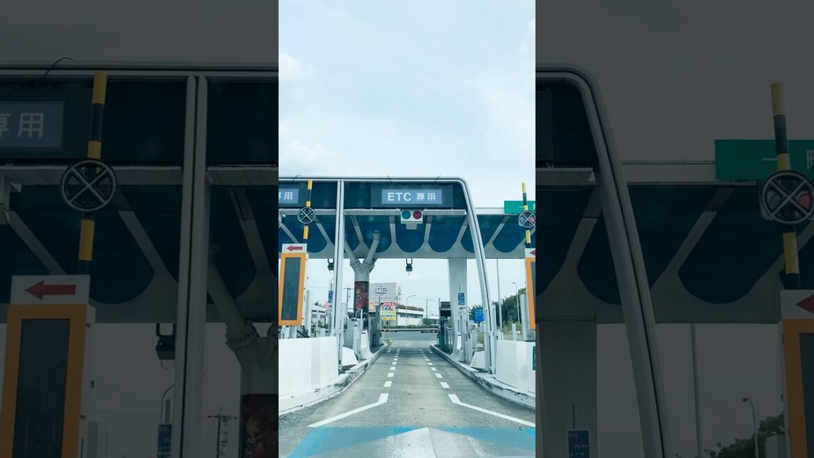 On the road in Toyota, Aichi π―π΅ On the road in Toyota, Aichi π―π΅