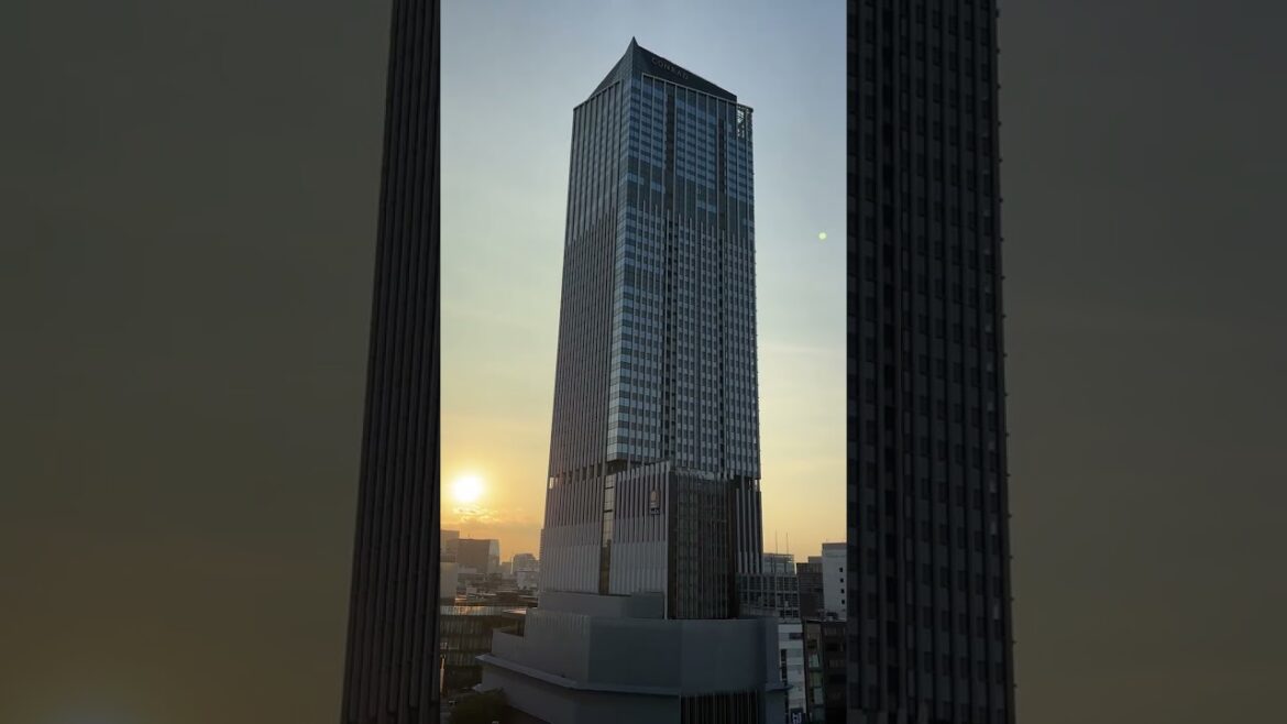 🌇【太陽が沈む瞬間!】夕焼けに映えるザ・ランドマーク名古屋栄!41階まで完成した姿|太陽が沈むその瞬間の映像!|中日ビル屋上からの絶景|2025年8月 🌇【太陽が沈む瞬間!】夕焼けに映えるザ・ランドマーク名古屋栄!41階まで完成した姿|太陽が沈むその瞬間の映像!|中日ビル屋上からの絶景|2025年8月