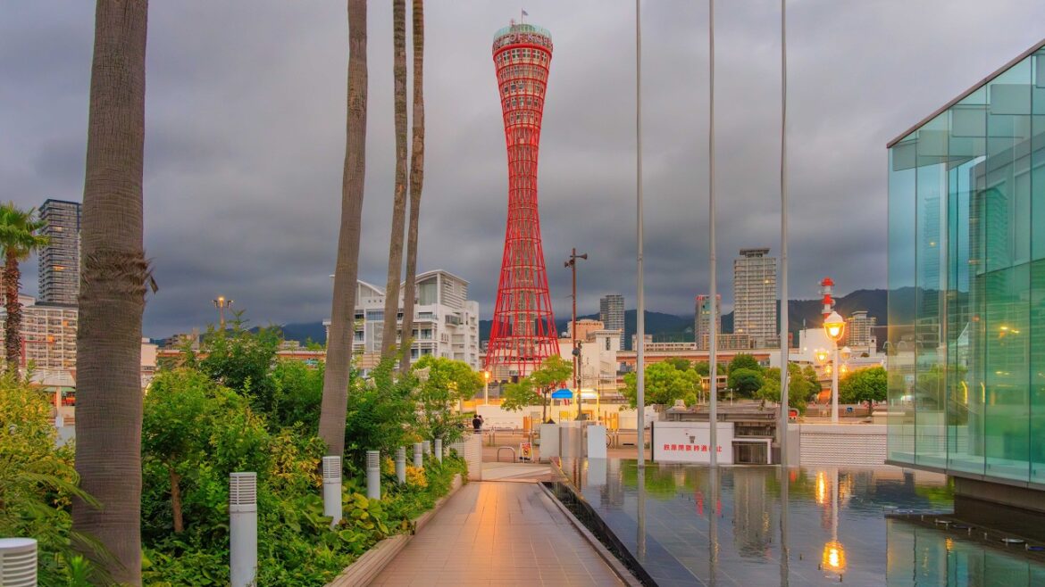 Dawn Walk on the Waterfront | Kobe Harborland & Merikan Park, Japan 4K Dawn Walk on the Waterfront | Kobe Harborland & Merikan Park, Japan 4K