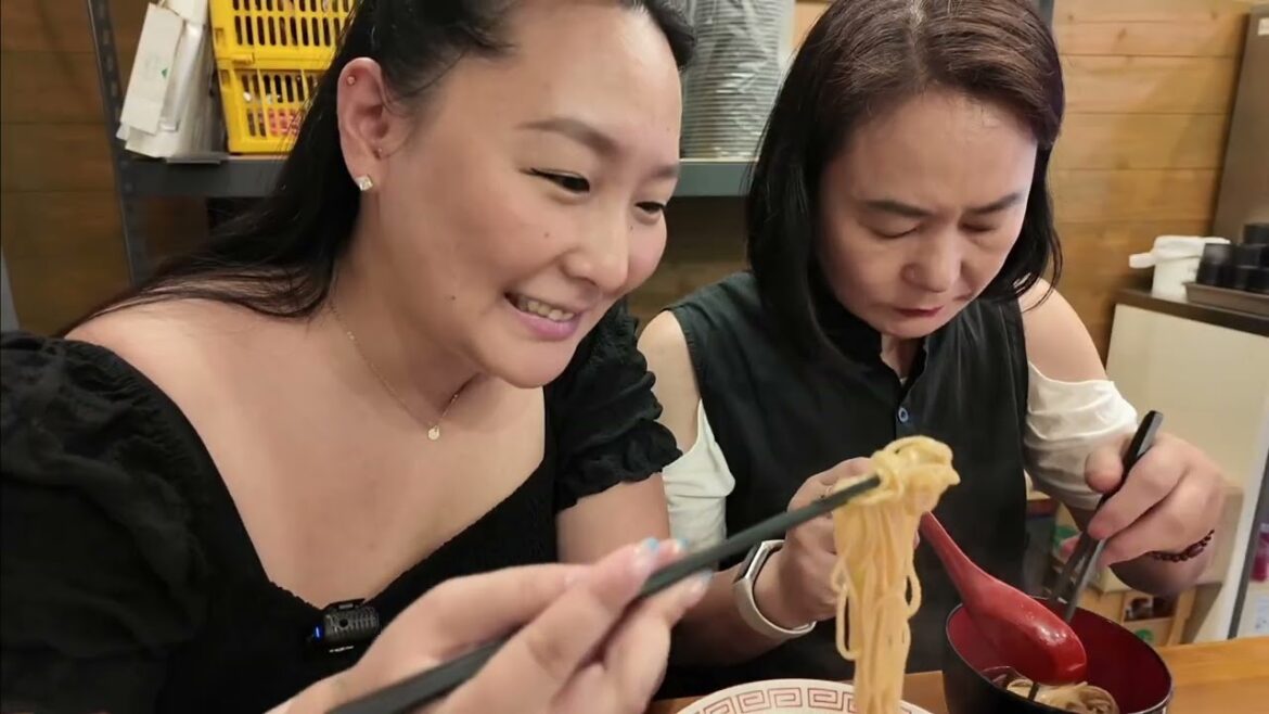 SueshiTravels: Osaka, Japan (Kuromon Market, Umeda, Dotonbori) SueshiTravels: Osaka, Japan (Kuromon Market, Umeda, Dotonbori)