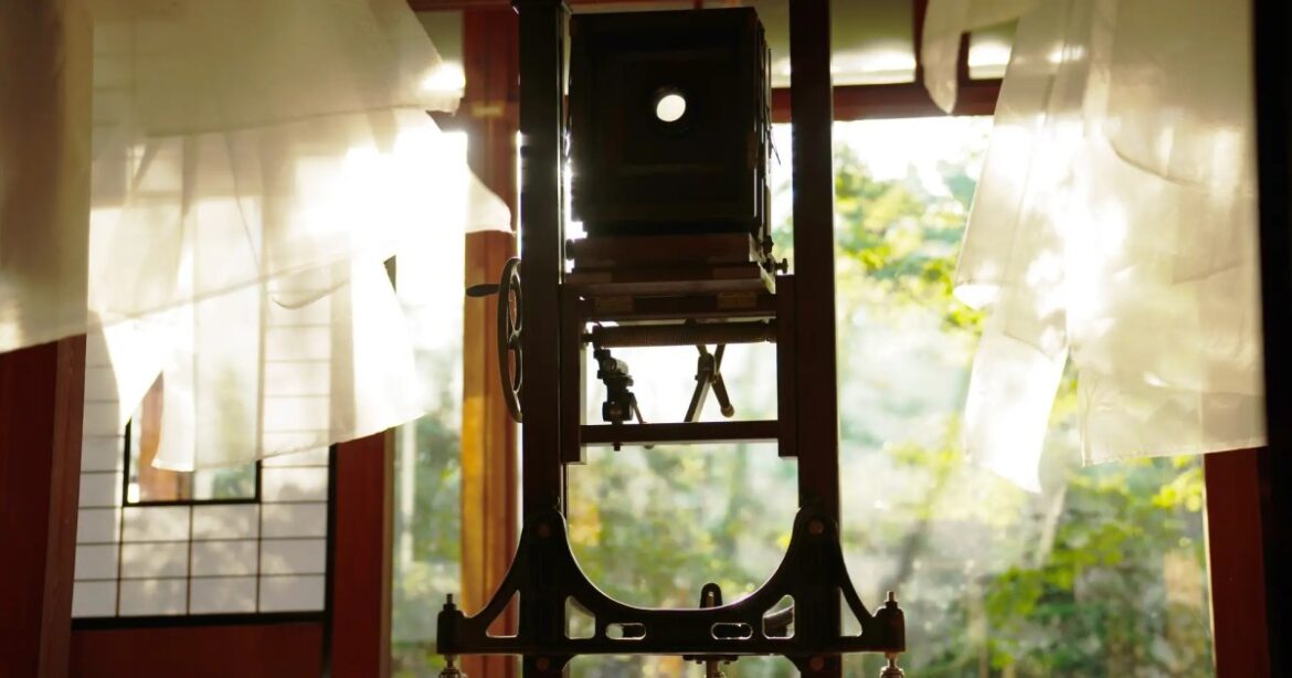 Japanese inn with analog photo studio is a classic way to preserve your timeless travel memories