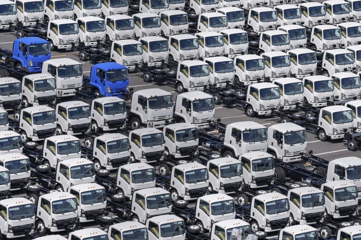 US Tariff of 15% on Japan Auto Exports to Kick in Tuesday