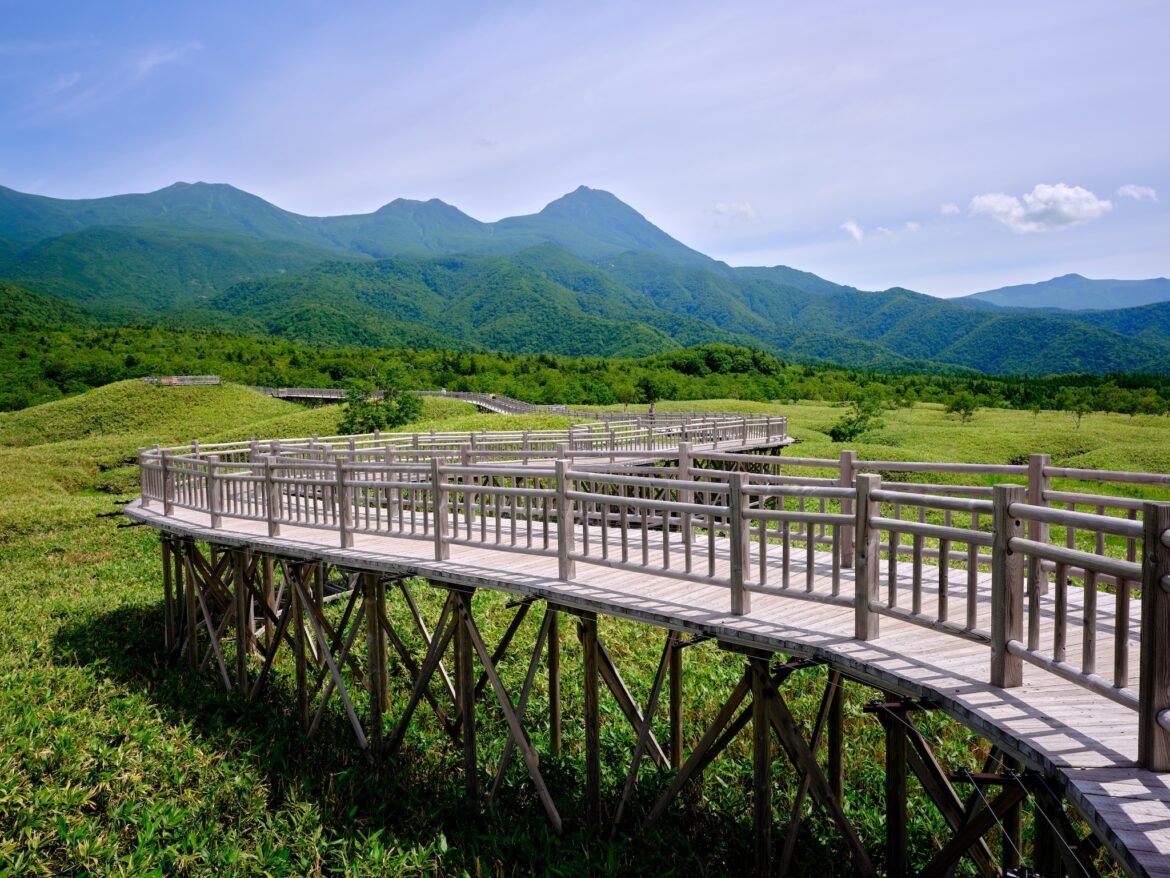 This Epic New Trail in Japan Links Volcanoes, Forests, and Rugged Coasts This Epic New Trail in Japan Links Volcanoes, Forests, and Rugged Coasts