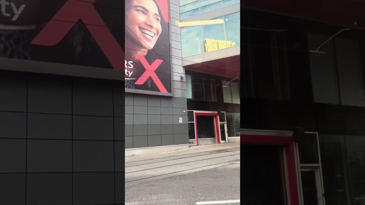 Saturday Toronto Streetcar Ride: Broadview Station to Dundas West Station ,CANADA ,ASMR Saturday Toronto Streetcar Ride: Broadview Station to Dundas West Station ,CANADA ,ASMR