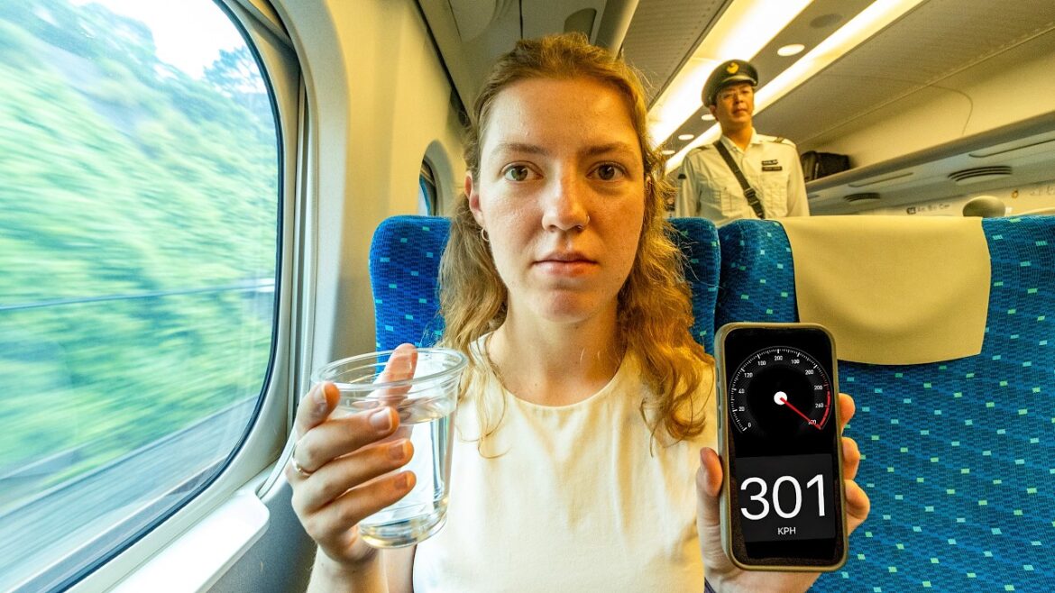 Japan’s Fastest Bullet Train from Tokyo to Osaka Japan's Fastest Bullet Train from Tokyo to Osaka