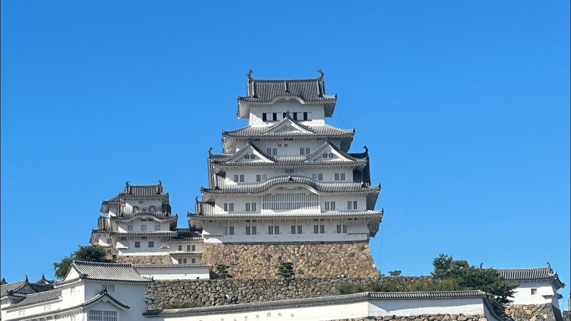Japan’s Most Beautiful Castle Walk – Himeji