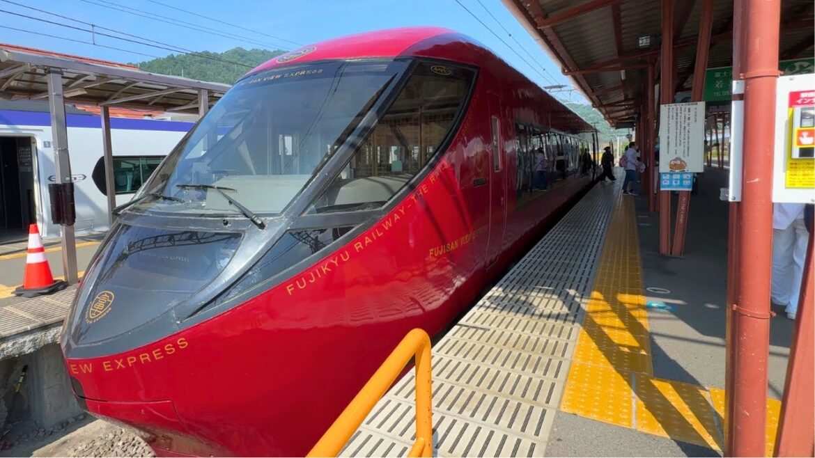 2-Day Train Trip to Mt. Fuji & Kawaguchiko | Solo Travel Vlog🗻