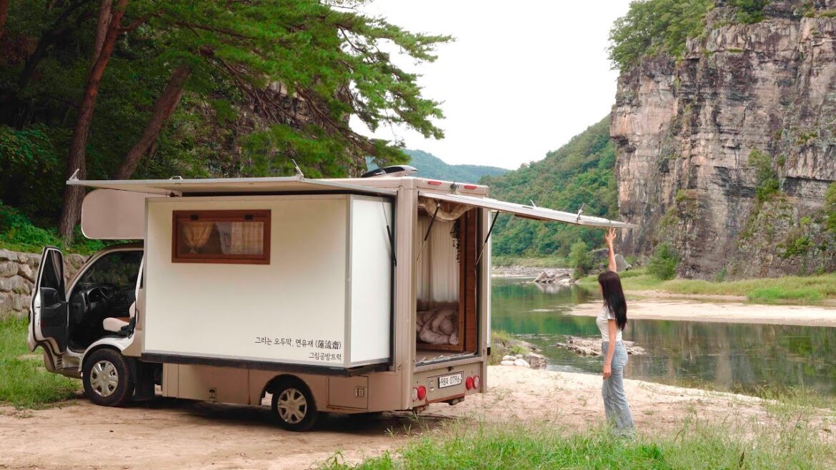 ⛰️동양화같은 풍경 속, 아무도 없는 노지에서 트럭으로 강아지와 차박캠핑🚛 | 맹개마을투어 | 안동찜닭 | 캠핑하며 그림그리기 ⛰️동양화같은 풍경 속, 아무도 없는 노지에서 트럭으로 강아지와 차박캠핑🚛 | 맹개마을투어 | 안동찜닭 | 캠핑하며 그림그리기