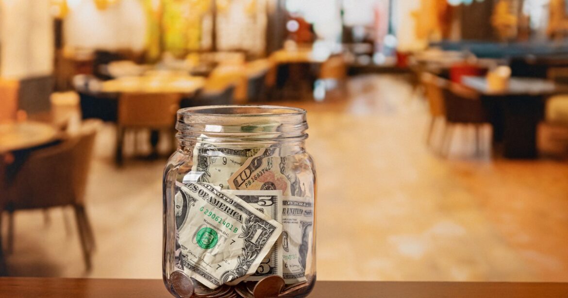 Could tipping culture spread in Japan as foreign visitors express desire to pay?