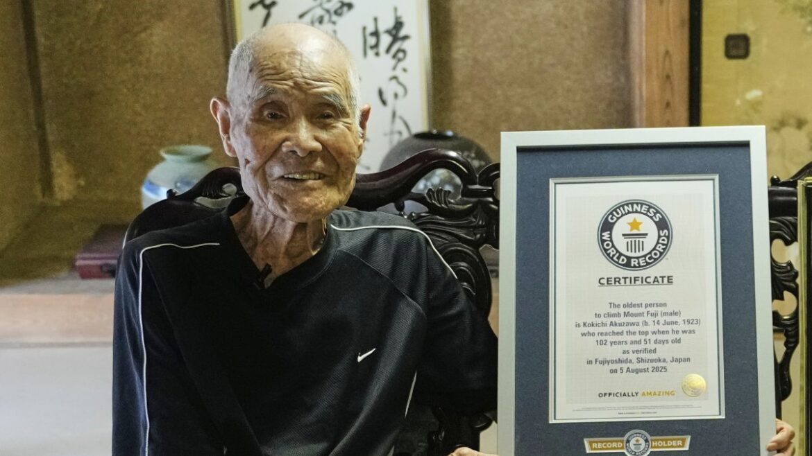102-year-old Kokichi Akuzawa becomes oldest to summit Mt Fuji 102-year-old Kokichi Akuzawa becomes oldest to summit Mt Fuji