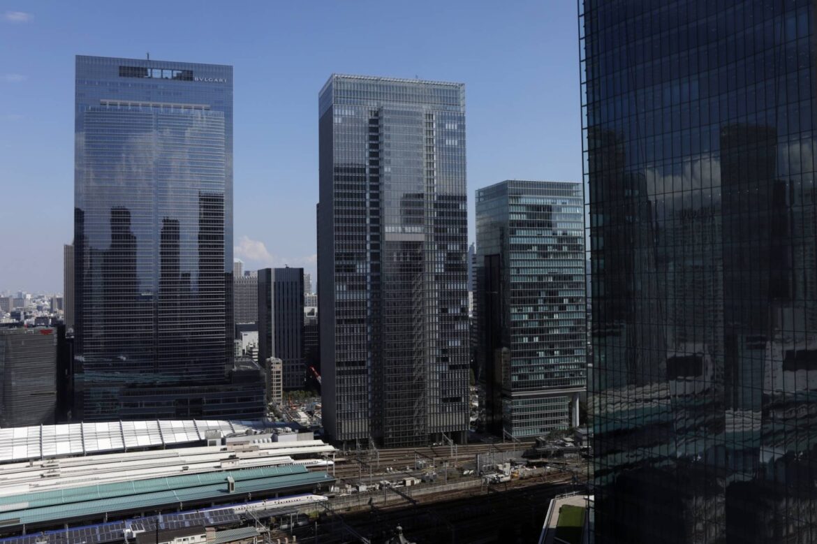 Goldman sells Tokyo office area to JR East for over ¥50 billion Goldman sells Tokyo office area to JR East for over ¥50 billion