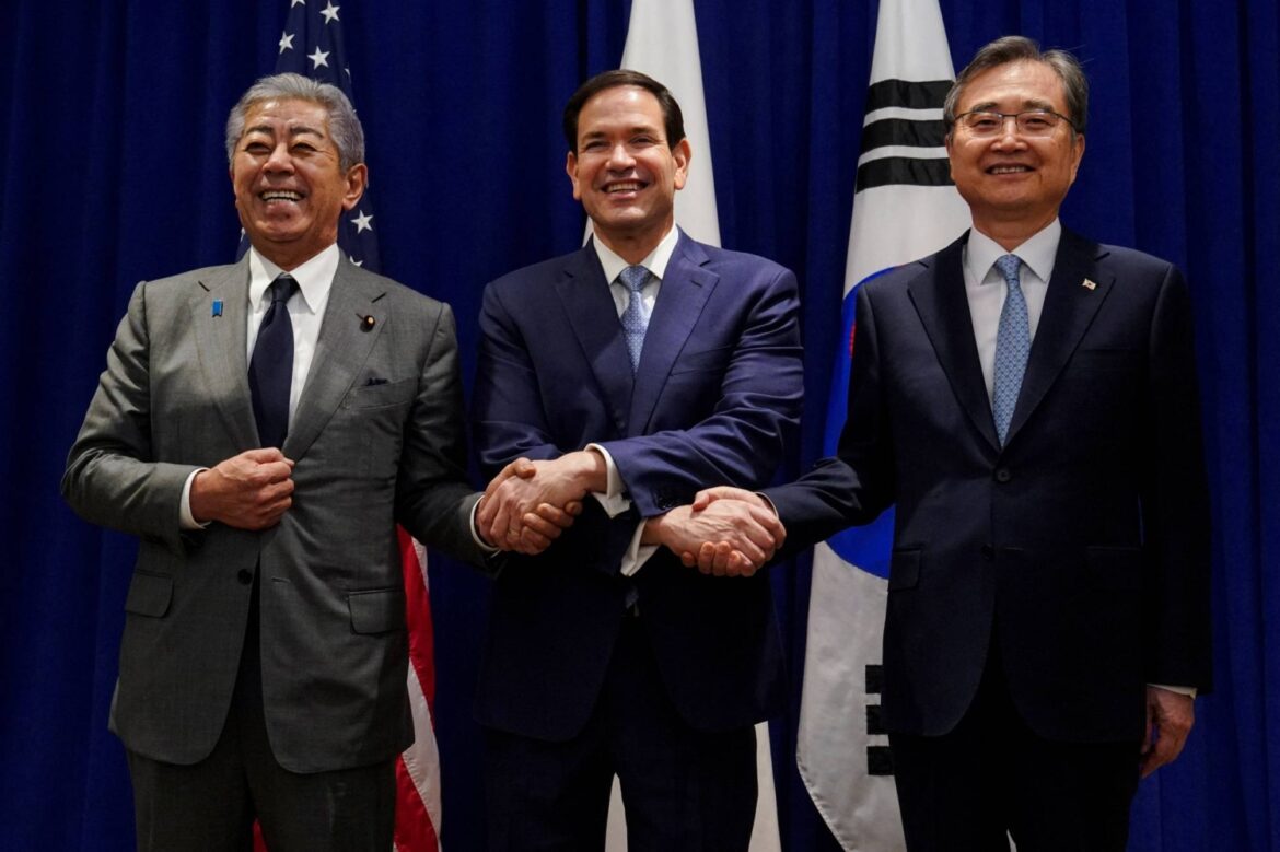 Japan, U.S. and South Korea reaffirm commitment to ridding North Korea of nukes