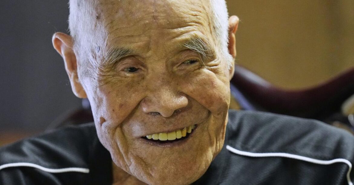 Japanese man becomes oldest to summit Mount Fuji at 102 with help from his family | Ap Lifestyles