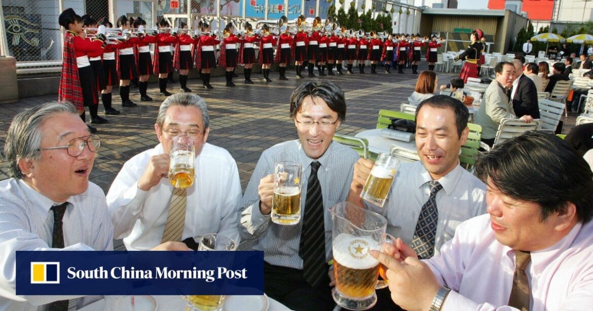 Sobering trend: nearly half of young Japanese never drink alcohol, survey shows Sobering trend: nearly half of young Japanese never drink alcohol, survey shows